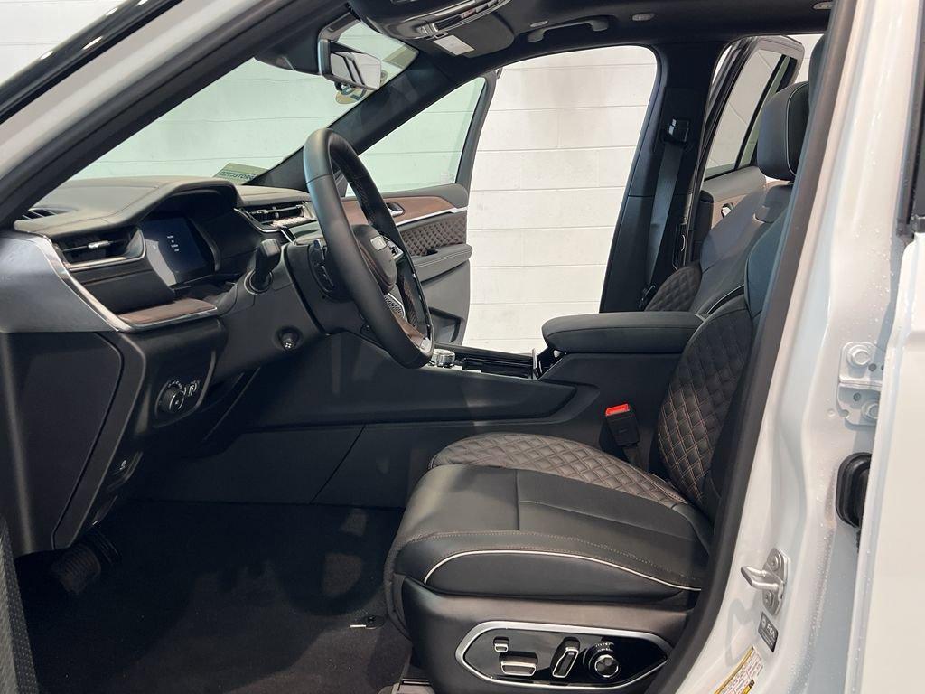 new 2025 Jeep Grand Cherokee car, priced at $60,875