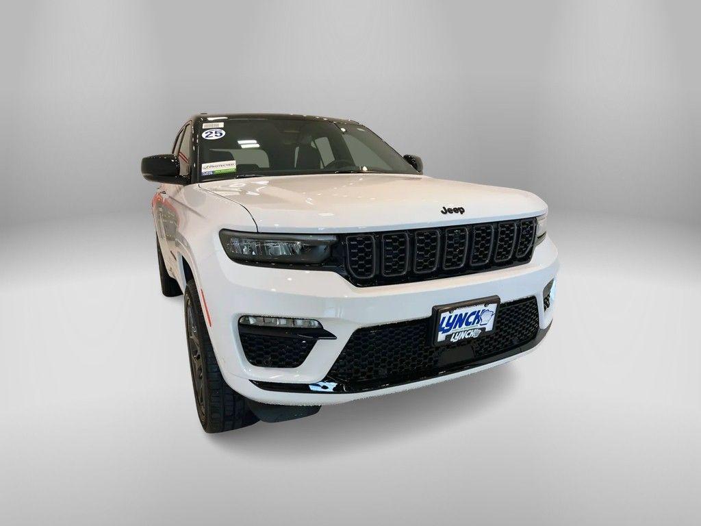 new 2025 Jeep Grand Cherokee car, priced at $61,773