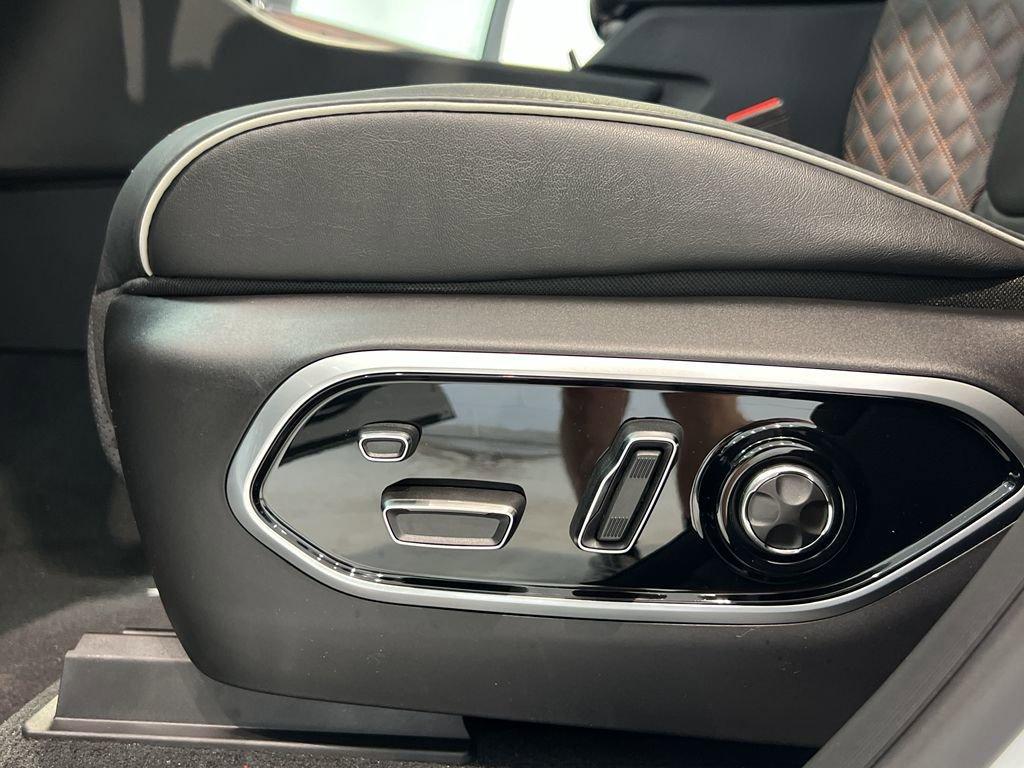 new 2025 Jeep Grand Cherokee car, priced at $61,849