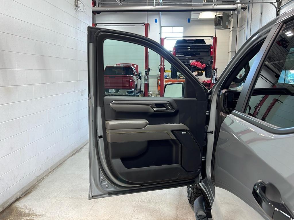 used 2023 Chevrolet Silverado 1500 car, priced at $50,595