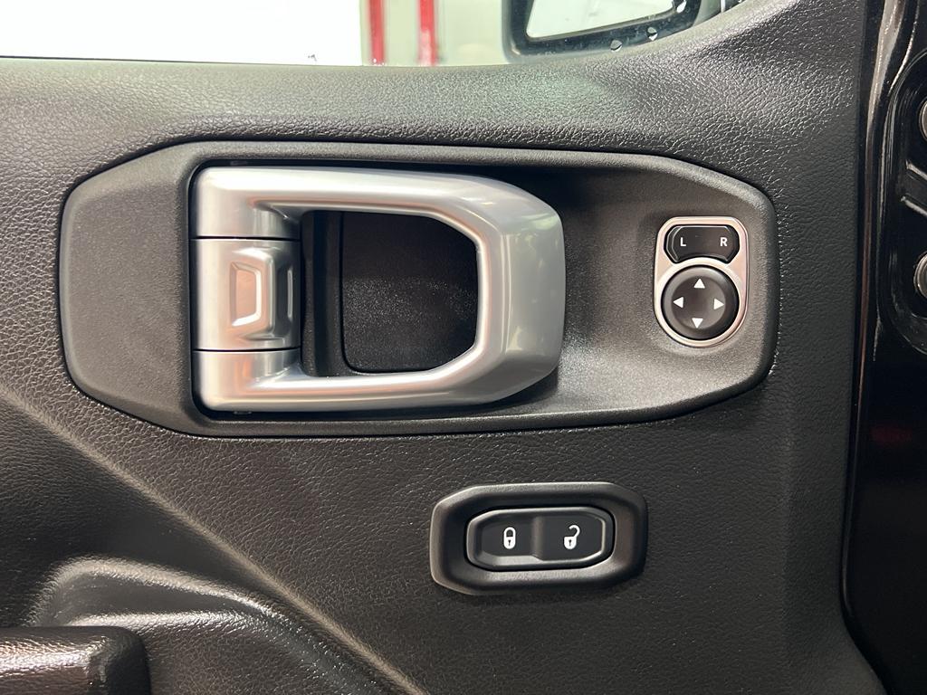 used 2021 Jeep Wrangler Unlimited car, priced at $32,990