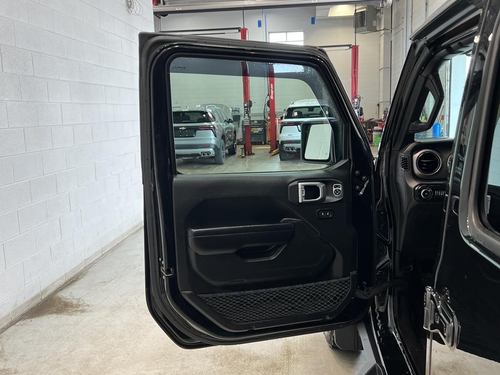 used 2021 Jeep Wrangler Unlimited car, priced at $32,990