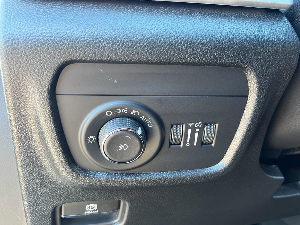 new 2025 Jeep Grand Cherokee L car, priced at $45,400