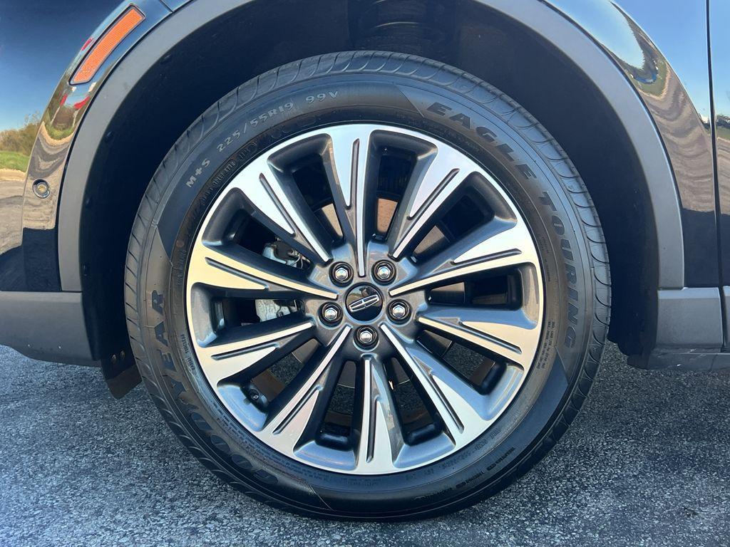 used 2022 Lincoln Corsair car, priced at $33,490