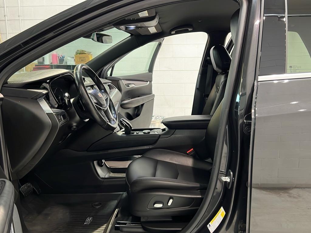 used 2020 Cadillac XT5 car, priced at $20,995