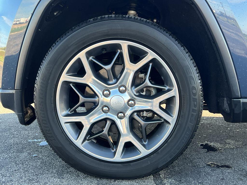 used 2020 Jeep Grand Cherokee car, priced at $20,995