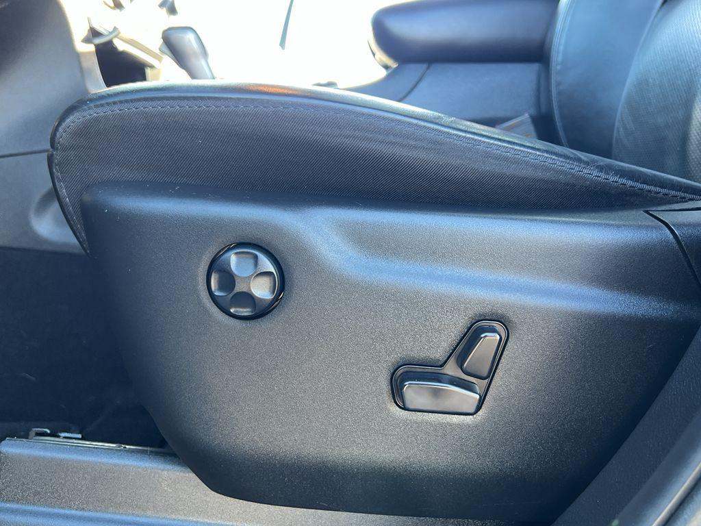 used 2020 Jeep Grand Cherokee car, priced at $20,995