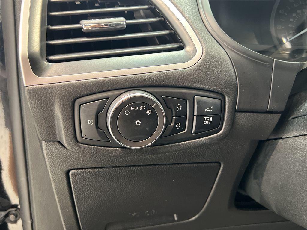 used 2023 Ford Edge car, priced at $28,290