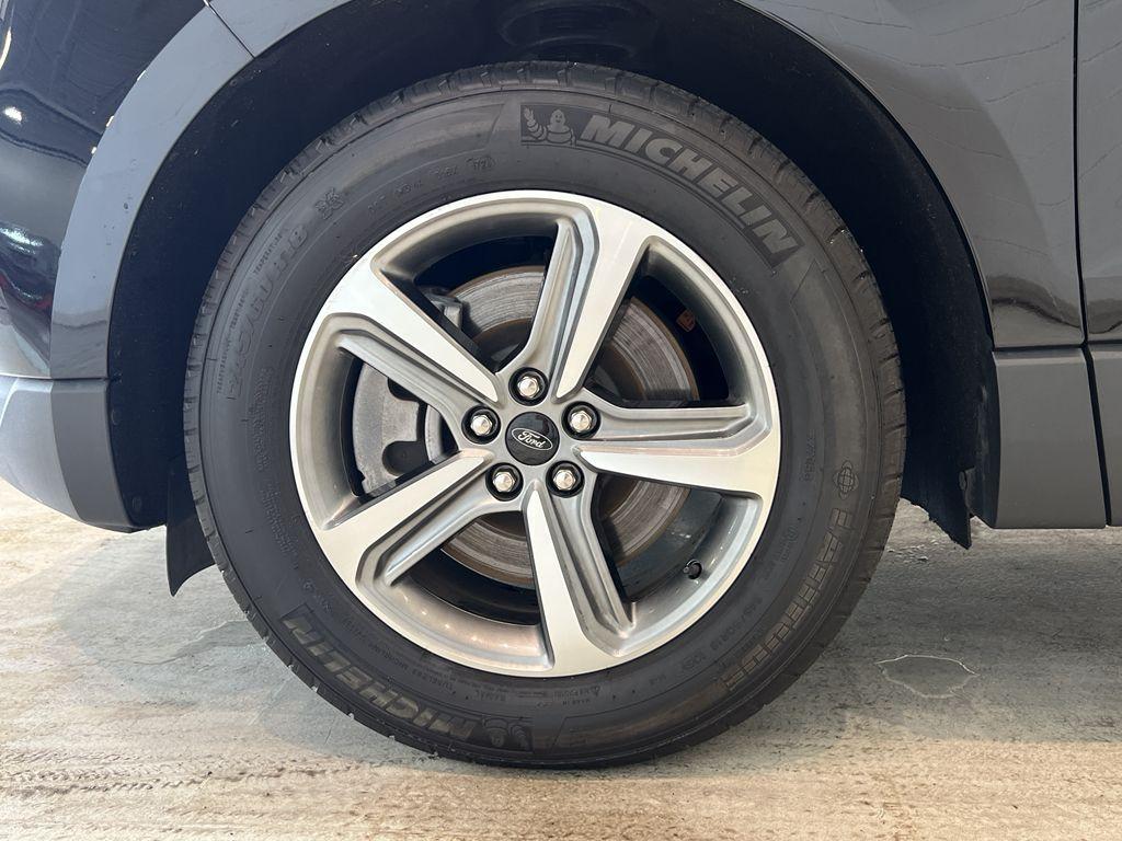 used 2023 Ford Edge car, priced at $28,290