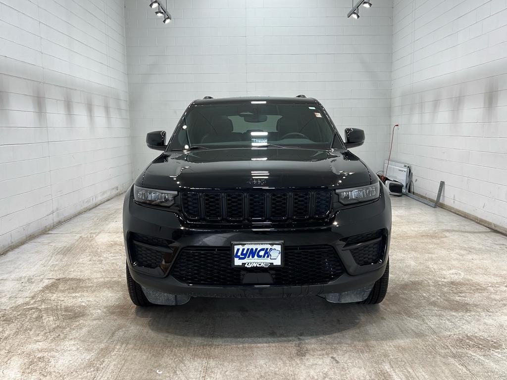 used 2023 Jeep Grand Cherokee car, priced at $35,795