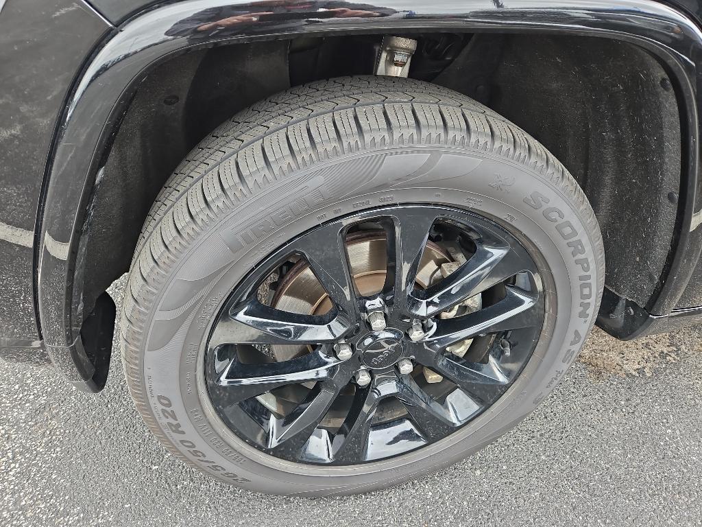 used 2021 Jeep Grand Cherokee car, priced at $22,989