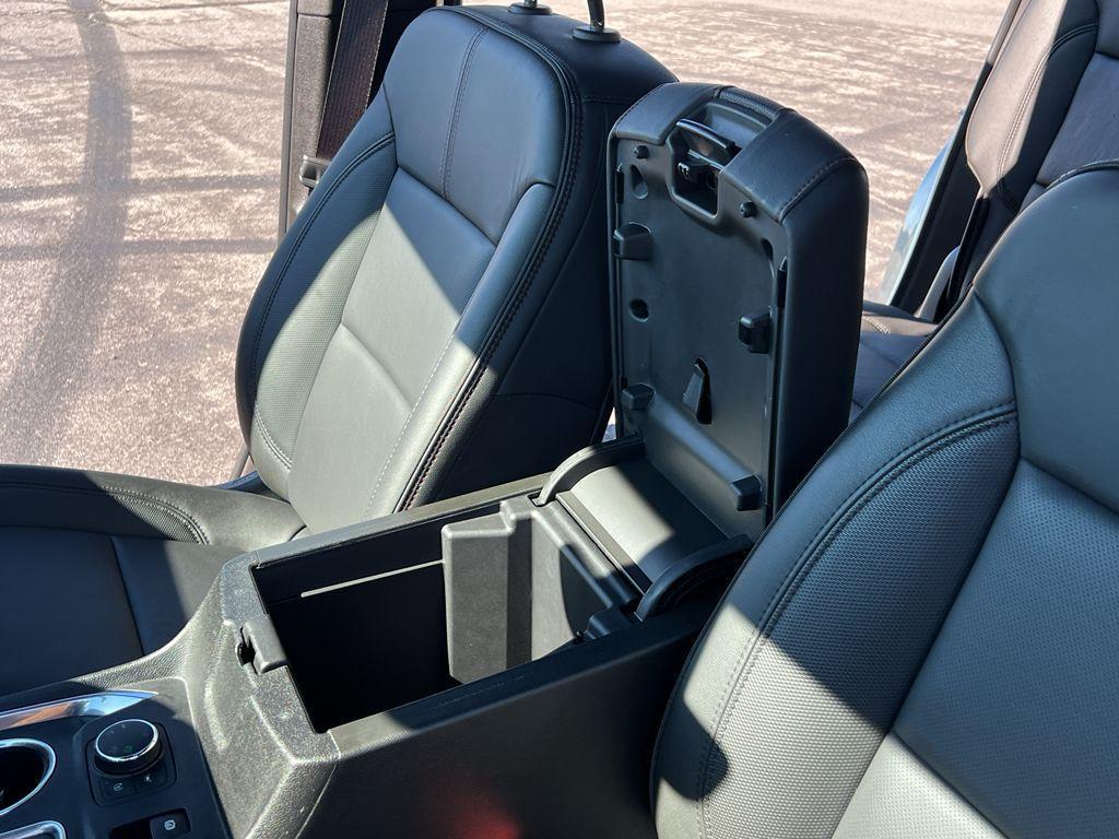 used 2023 Chevrolet Traverse car, priced at $40,595