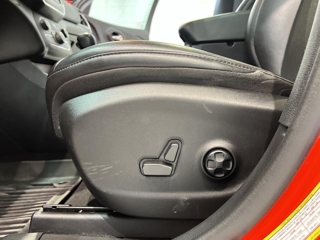 used 2021 Jeep Cherokee car, priced at $21,989