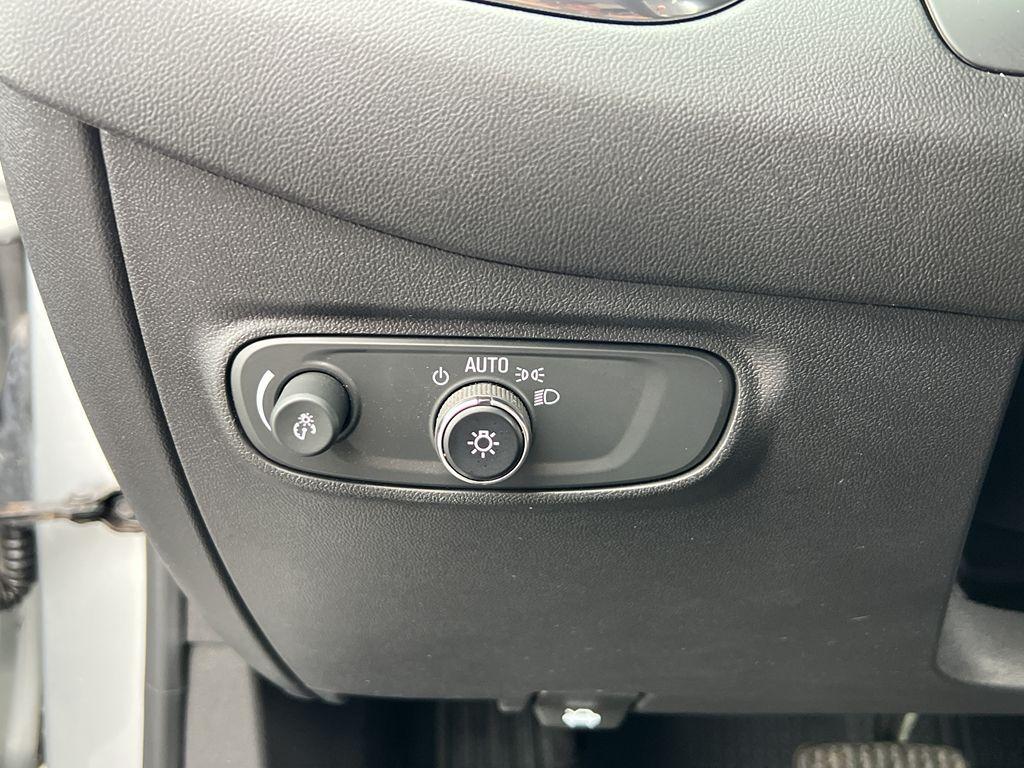 used 2022 Chevrolet Equinox car, priced at $24,295
