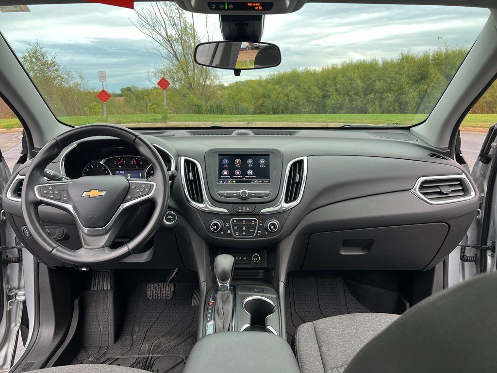 used 2022 Chevrolet Equinox car, priced at $24,295
