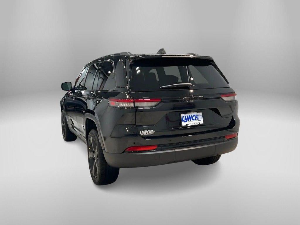 new 2025 Jeep Grand Cherokee car, priced at $44,380