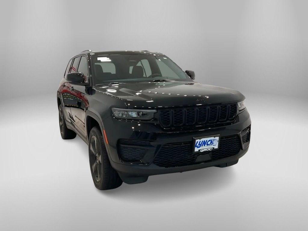 new 2025 Jeep Grand Cherokee car, priced at $45,760