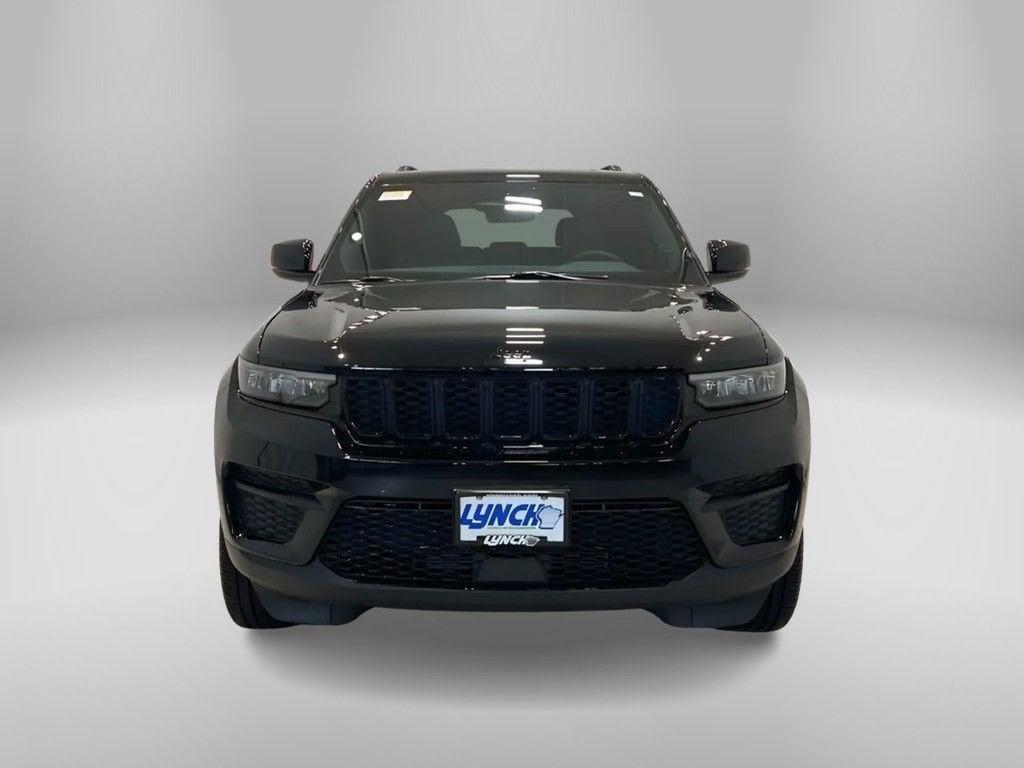 new 2025 Jeep Grand Cherokee car, priced at $45,760