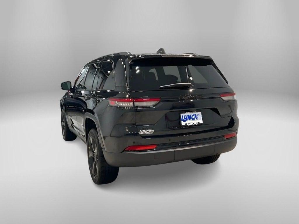 new 2025 Jeep Grand Cherokee car, priced at $45,760