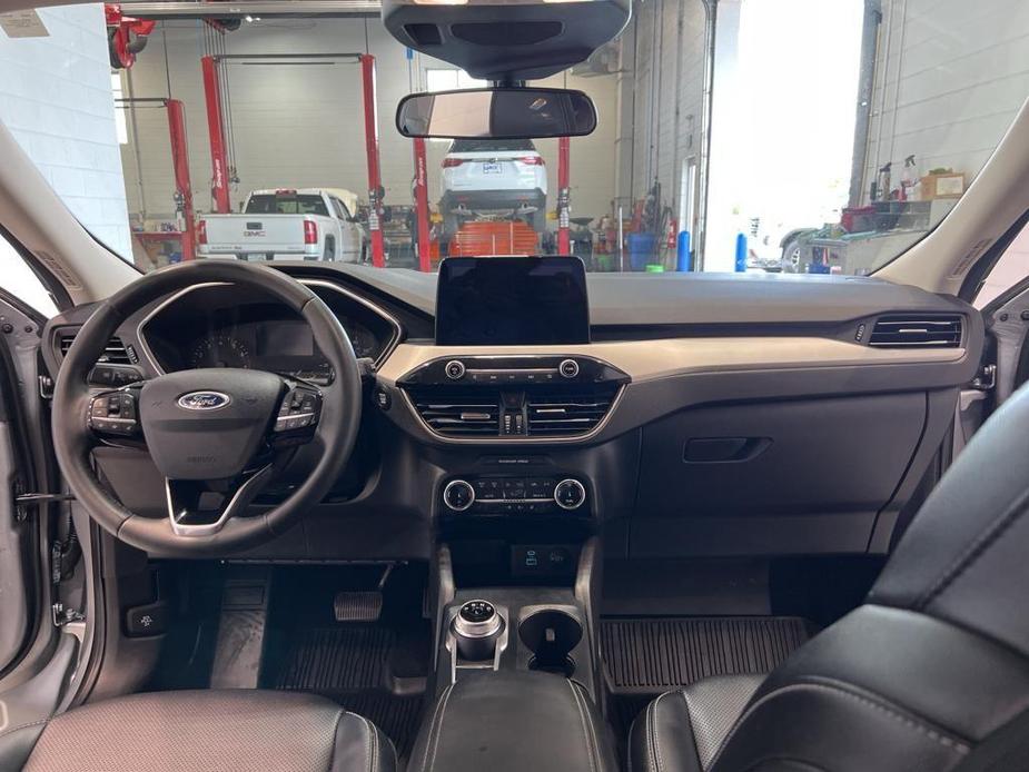 used 2022 Ford Escape car, priced at $25,790