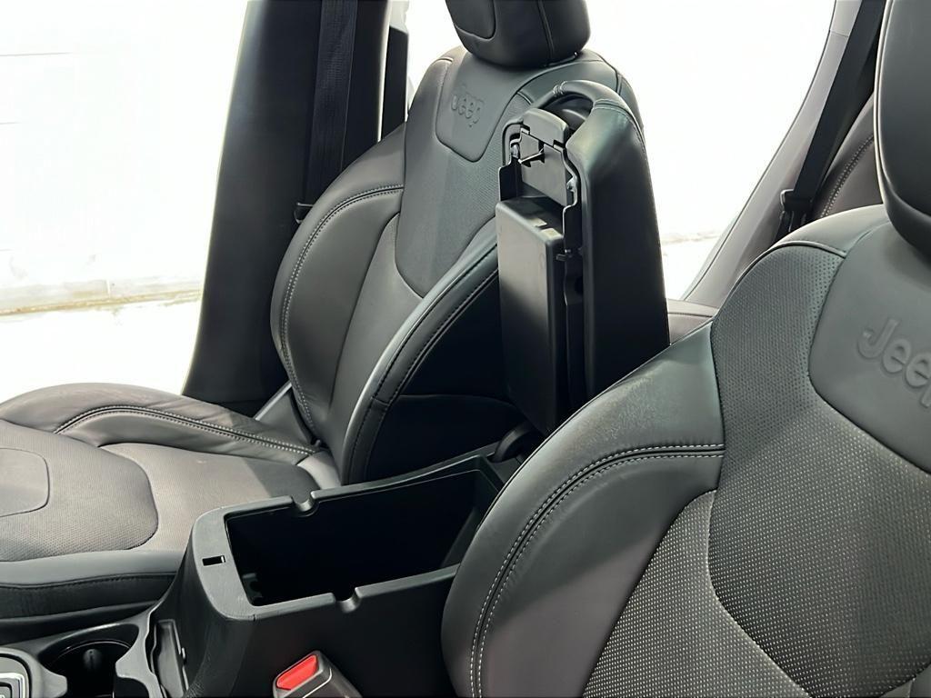 used 2021 Jeep Cherokee car, priced at $25,989