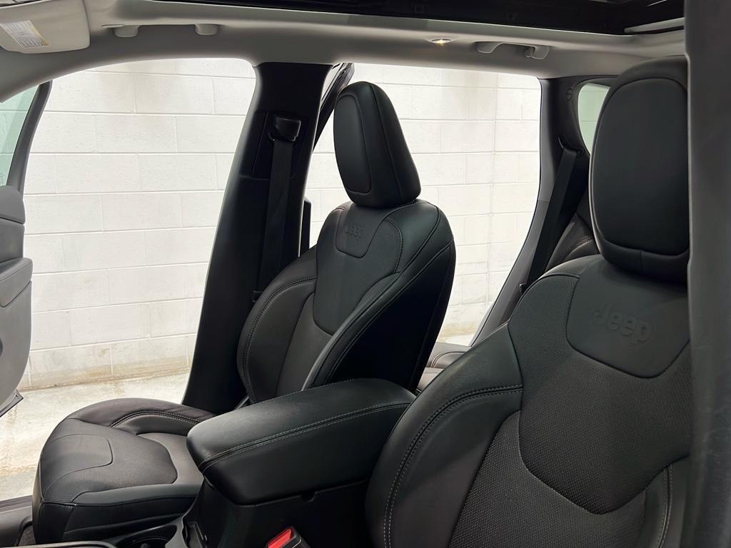 used 2021 Jeep Cherokee car, priced at $25,989