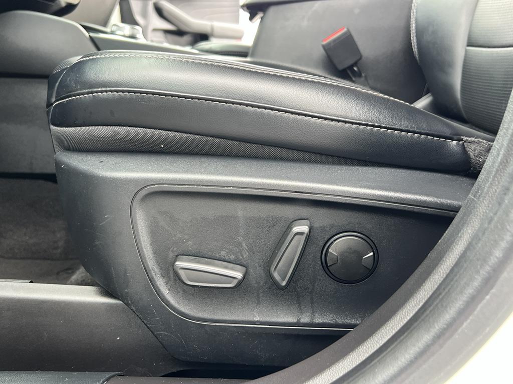 used 2024 Ford Escape car, priced at $25,490