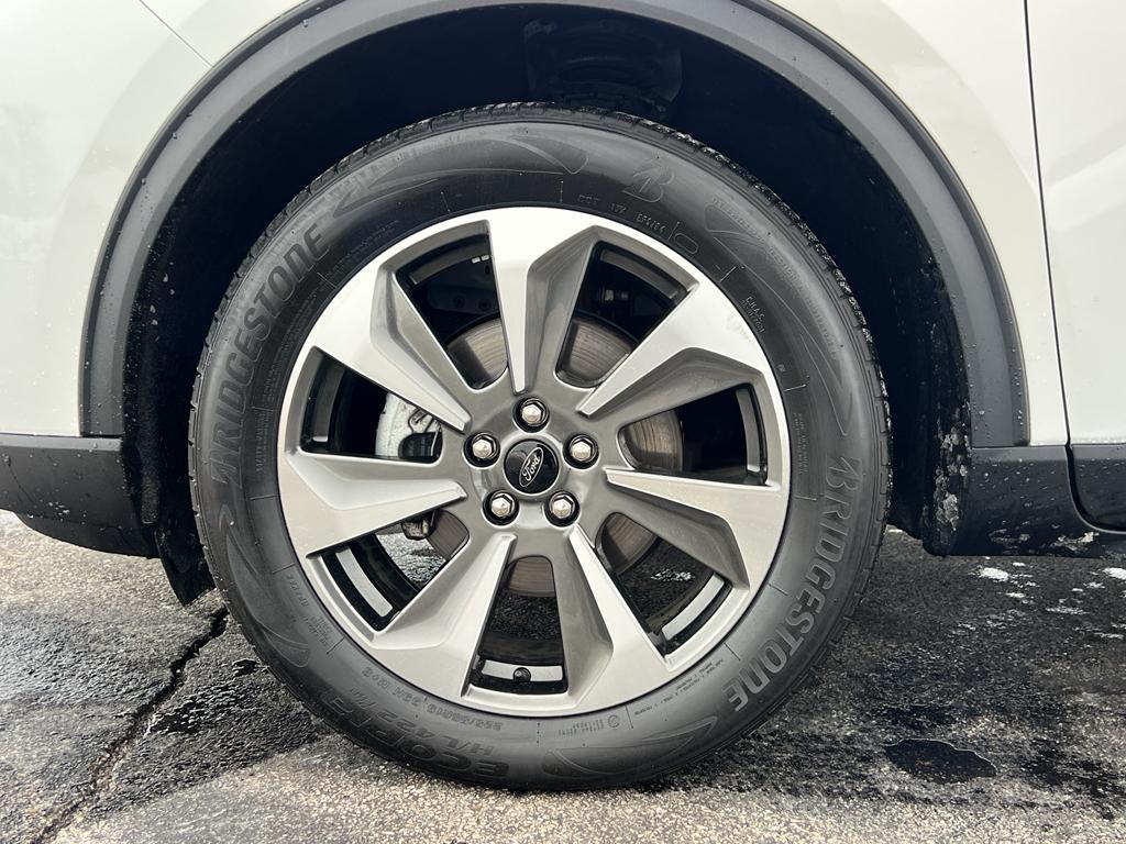 used 2024 Ford Escape car, priced at $25,490