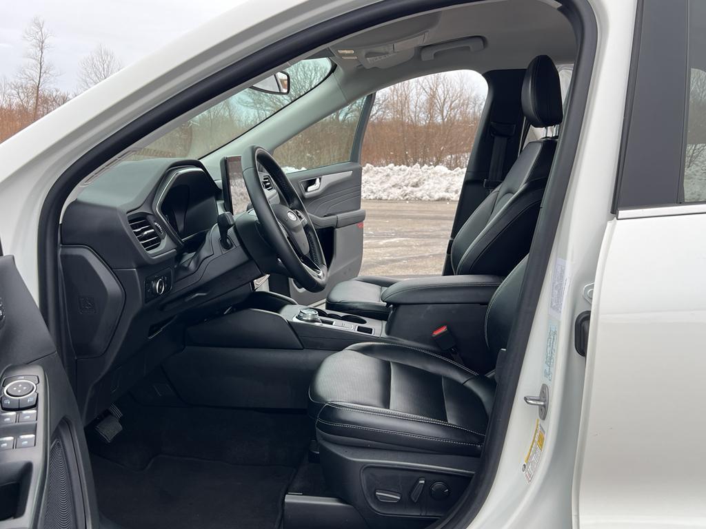 used 2024 Ford Escape car, priced at $25,490