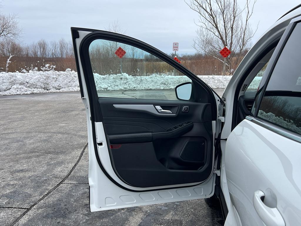 used 2024 Ford Escape car, priced at $25,490