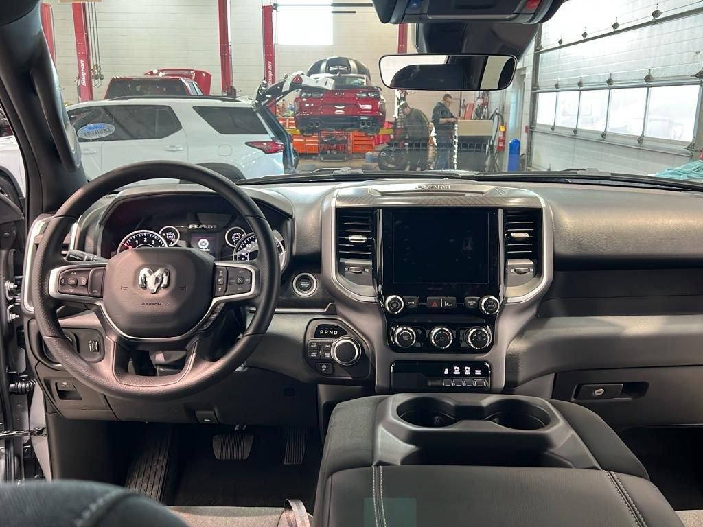 new 2025 Ram 1500 car, priced at $46,559