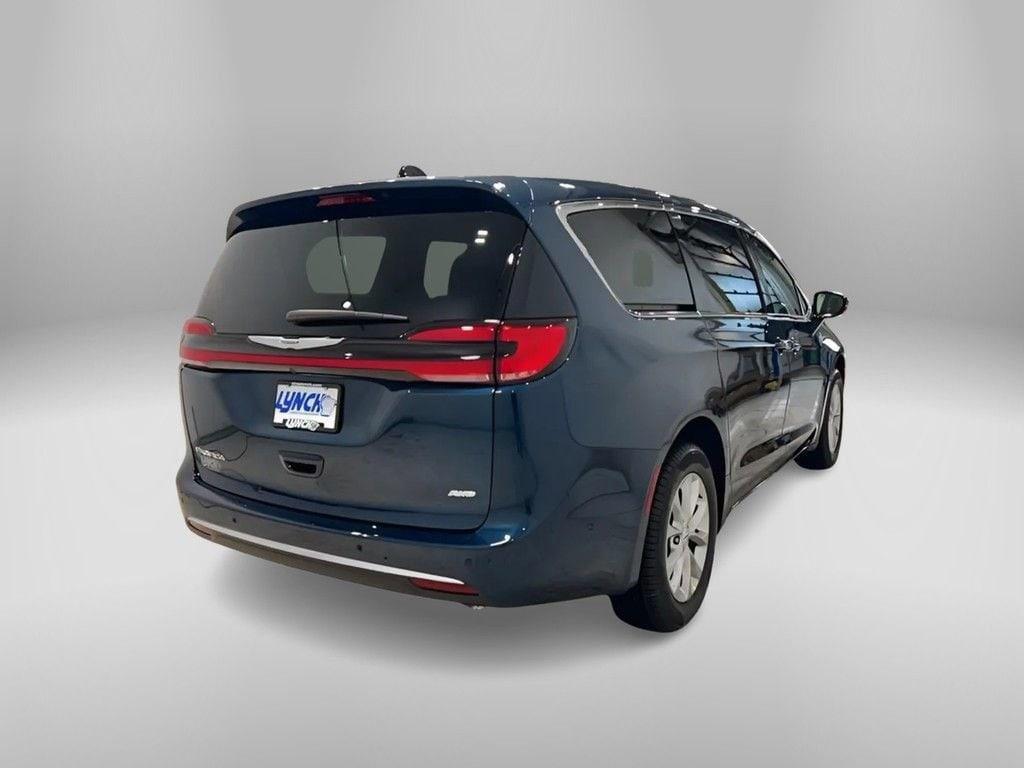 new 2025 Chrysler Pacifica car, priced at $44,995