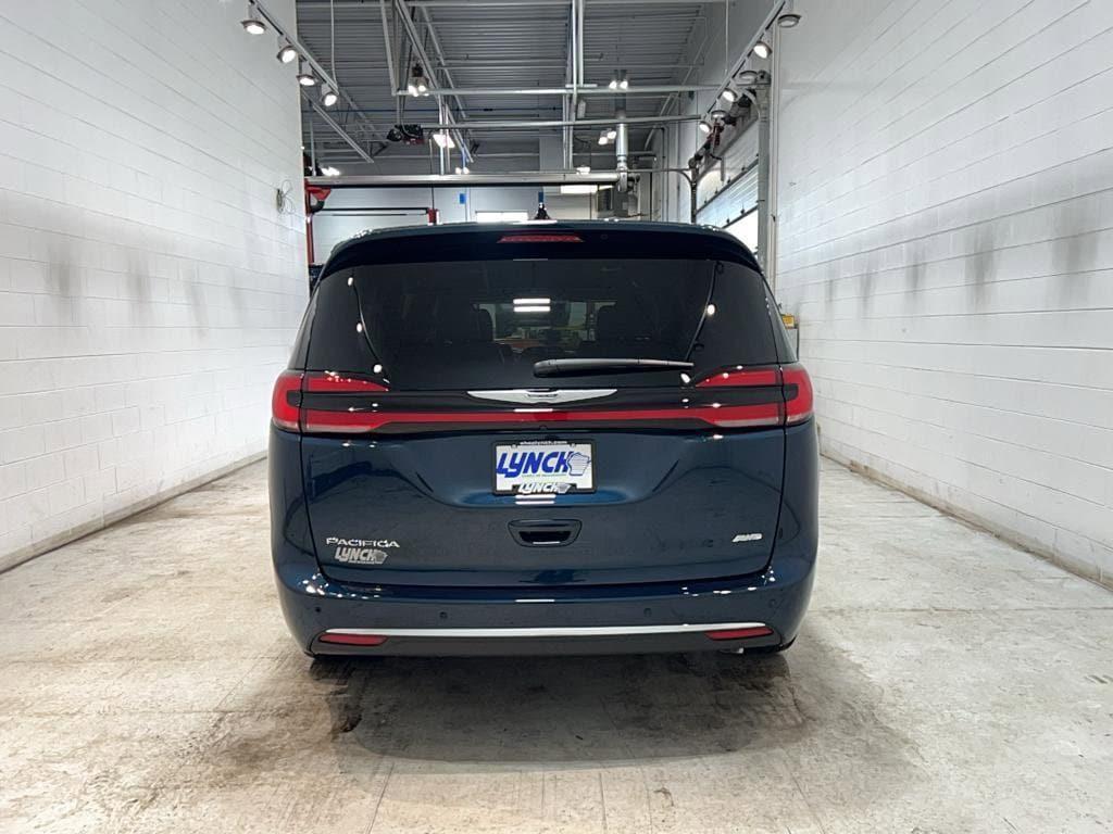 new 2025 Chrysler Pacifica car, priced at $44,995