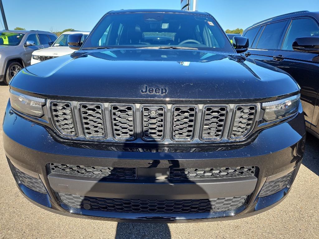 used 2024 Jeep Grand Cherokee L car, priced at $37,995