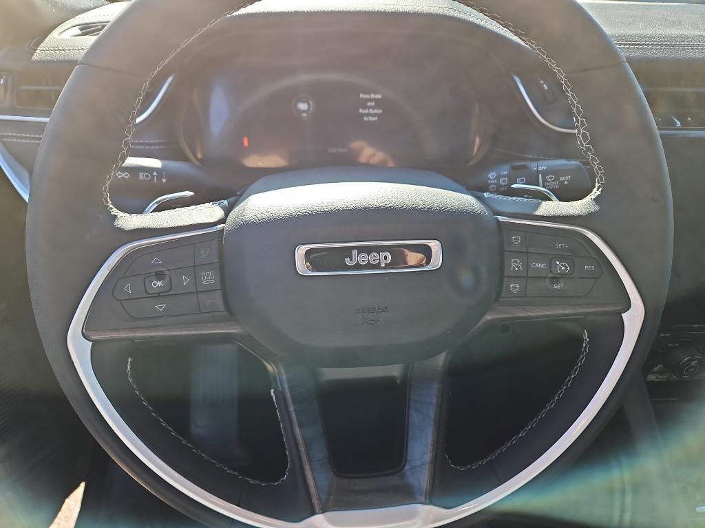 used 2024 Jeep Grand Cherokee L car, priced at $37,995