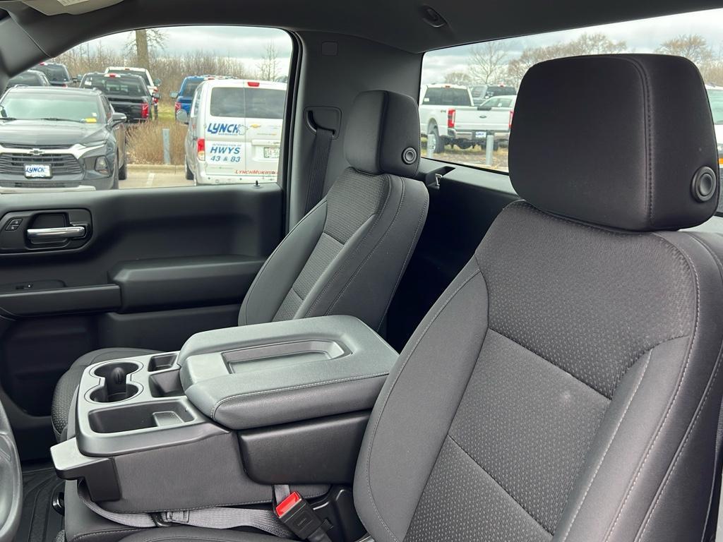 used 2024 Chevrolet Silverado 1500 car, priced at $35,895
