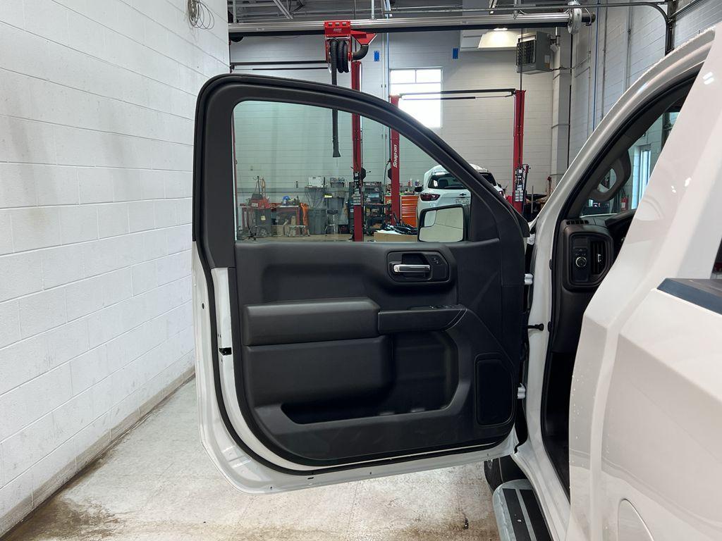 used 2024 Chevrolet Silverado 1500 car, priced at $34,995