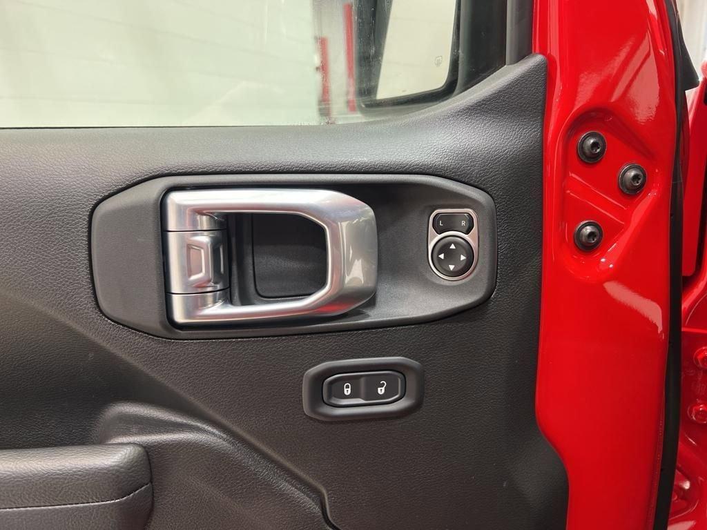 new 2024 Jeep Gladiator car, priced at $48,595