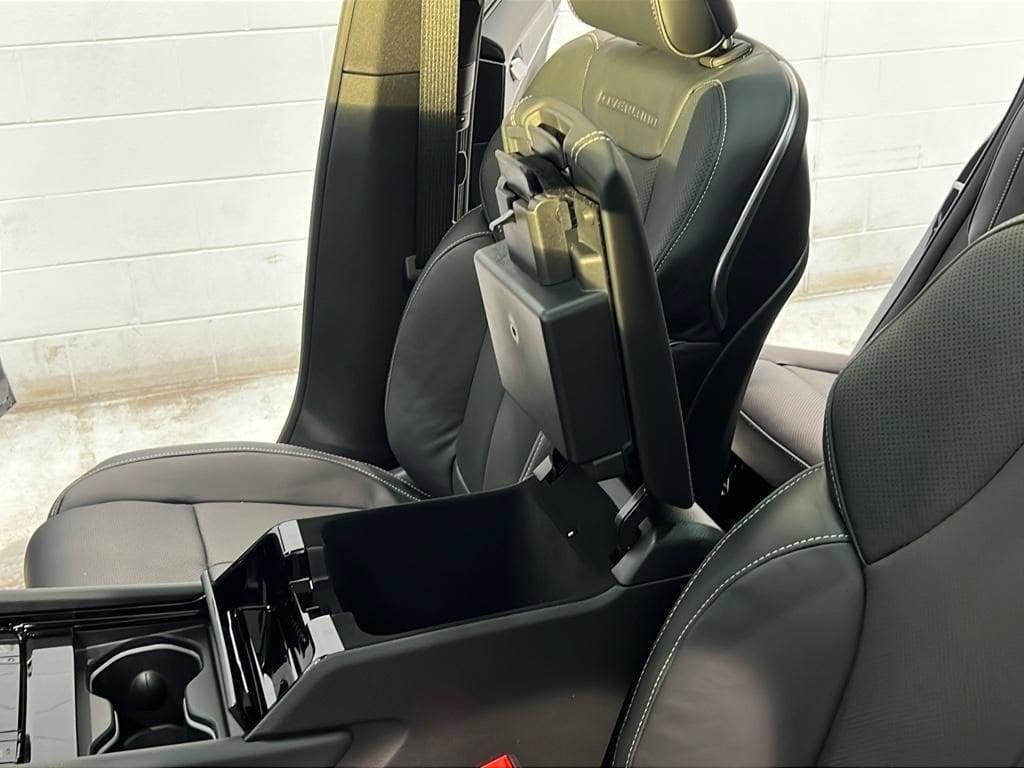 new 2025 Jeep Grand Cherokee L car, priced at $59,895