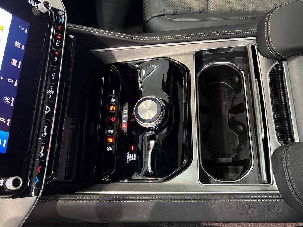 new 2025 Jeep Wagoneer car