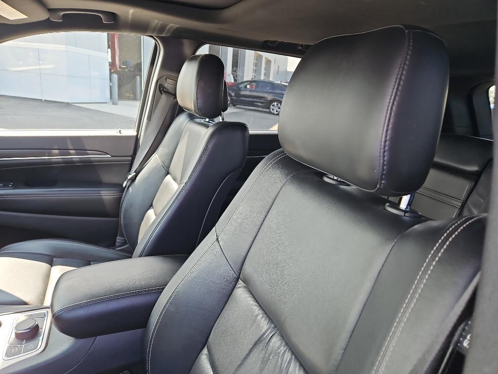 used 2015 Jeep Grand Cherokee car, priced at $13,995