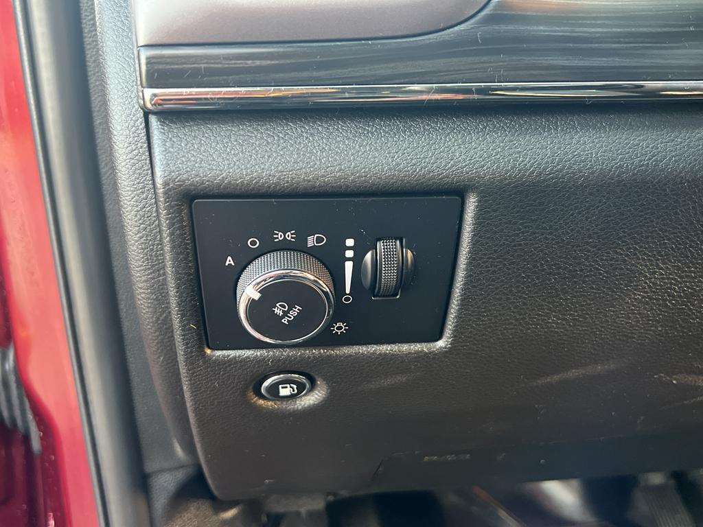 used 2019 Jeep Grand Cherokee car, priced at $19,999