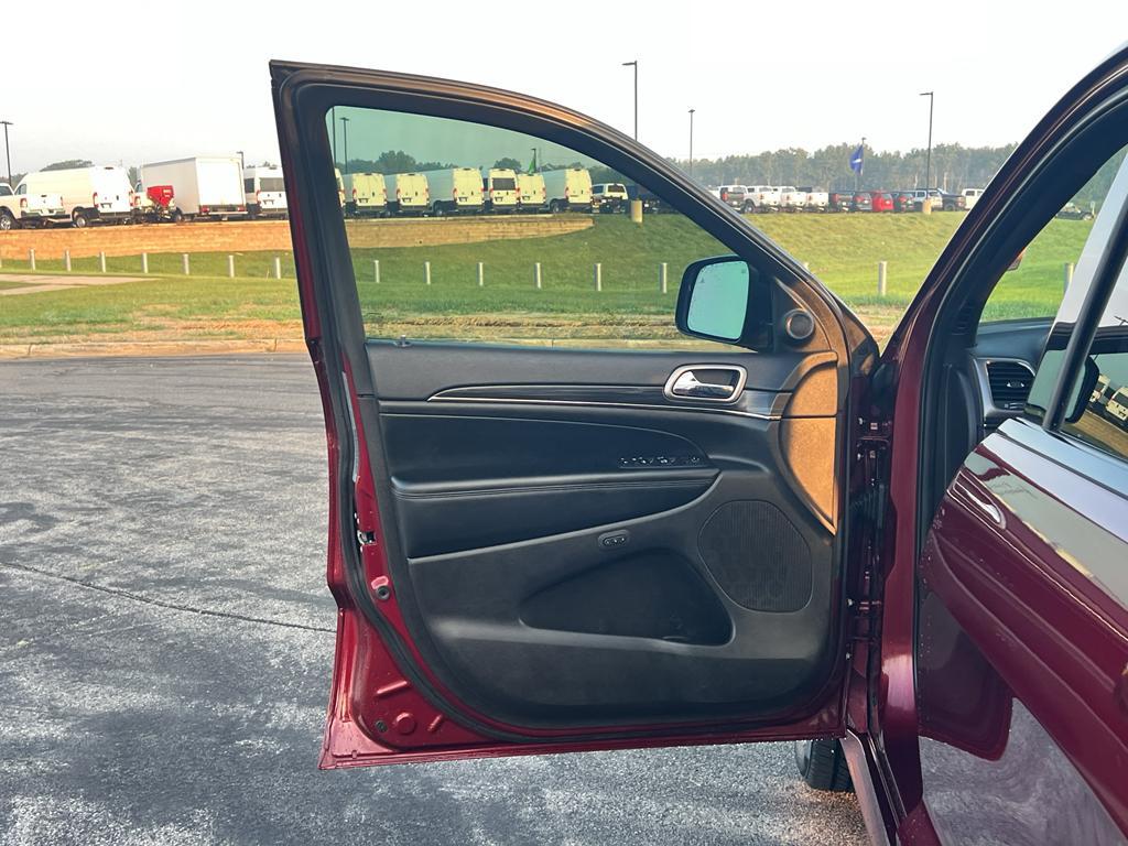 used 2019 Jeep Grand Cherokee car, priced at $19,999