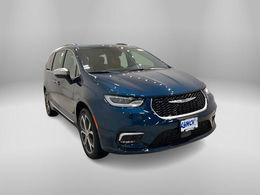 new 2025 Chrysler Pacifica car, priced at $56,495