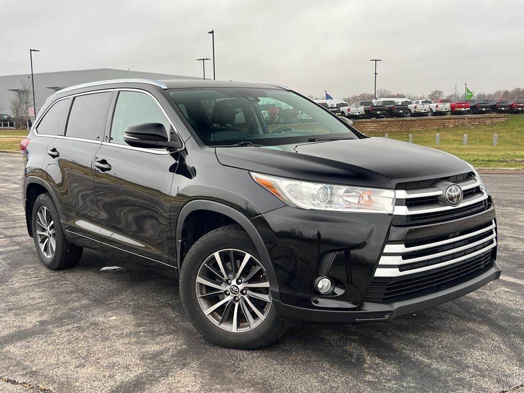 used 2018 Toyota Highlander car, priced at $21,790