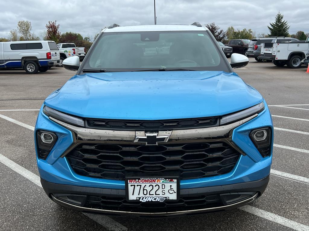 used 2025 Chevrolet TrailBlazer car, priced at $28,595