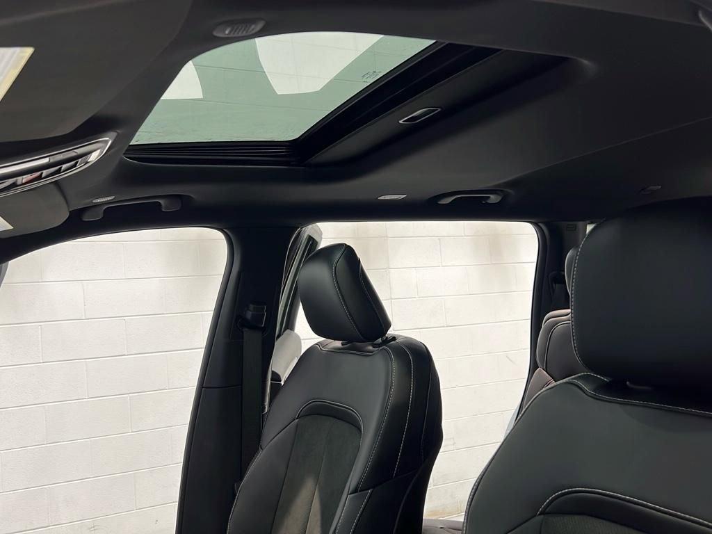 new 2025 Jeep Grand Cherokee L car, priced at $43,442