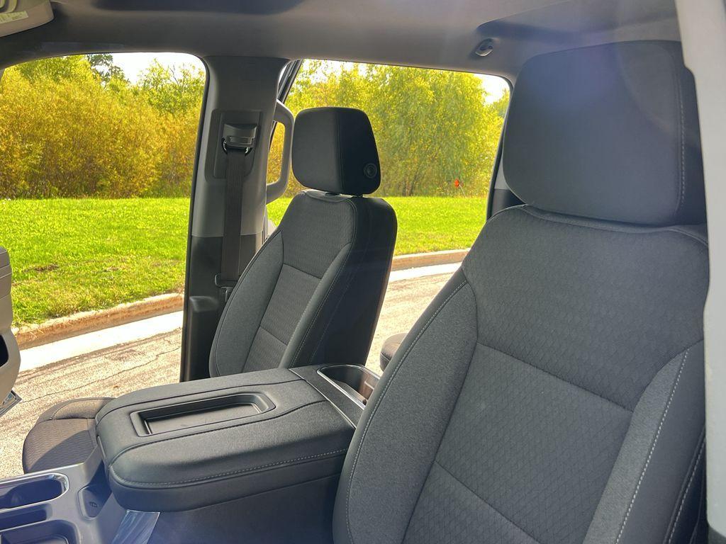 used 2022 Chevrolet Silverado 1500 car, priced at $43,495