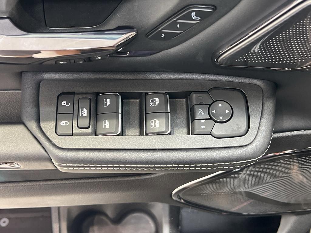 new 2025 Ram 1500 car, priced at $68,733