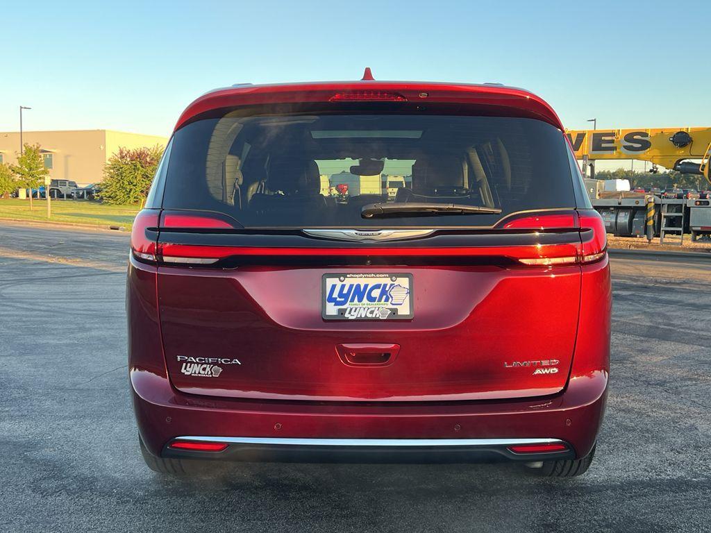 used 2021 Chrysler Pacifica car, priced at $34,499